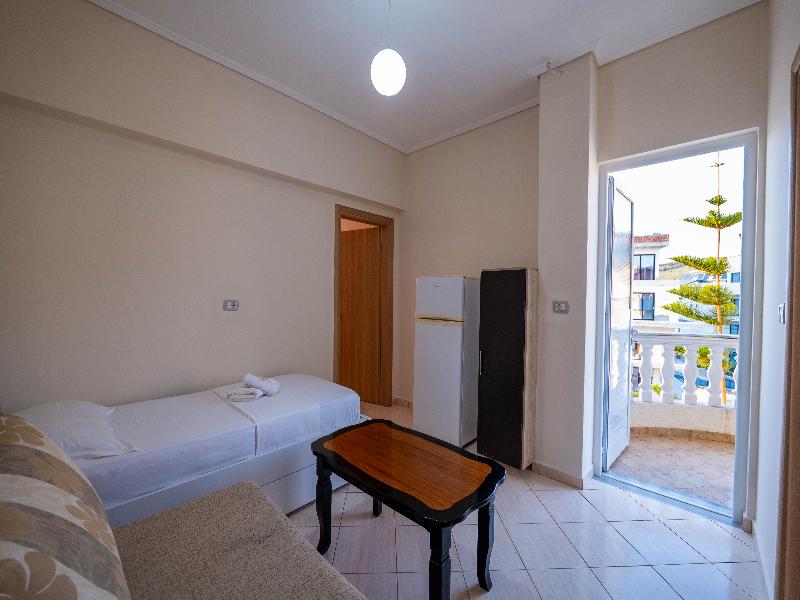 Eros Hotel Ksamil image