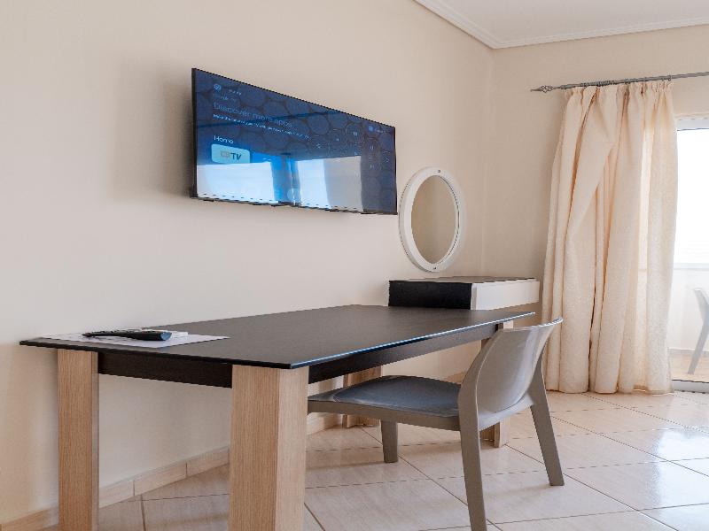 Eros Hotel Ksamil image