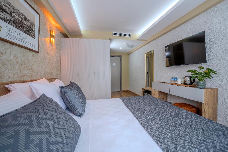 Ozer Palace Hotel