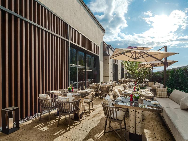 Hotel Indigo Wuxi Qingming Bridge image