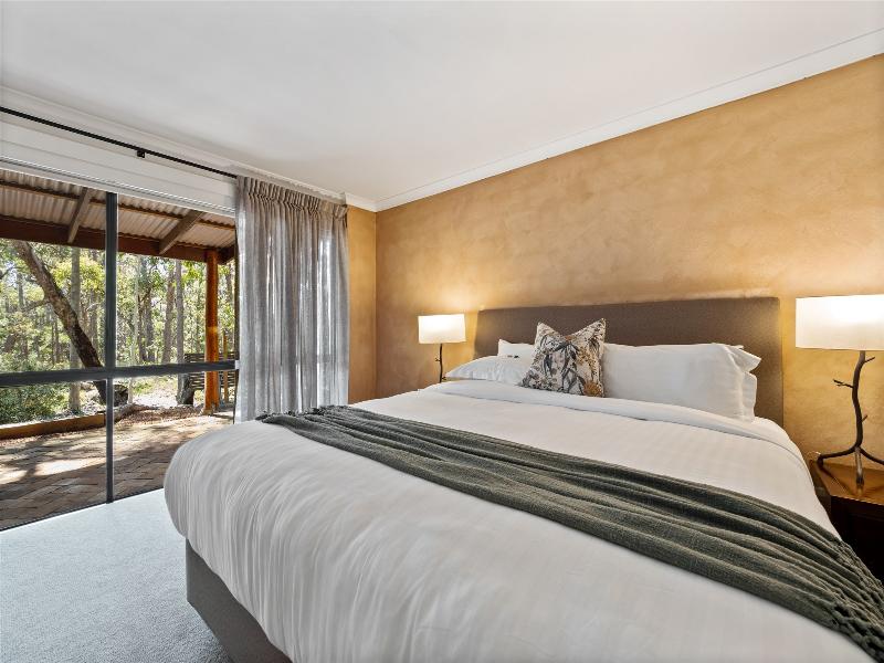 Forest Rise Chalets And Lodge - Image 3