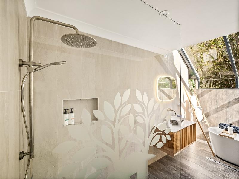 Forest Rise Chalets And Lodge - Image 9