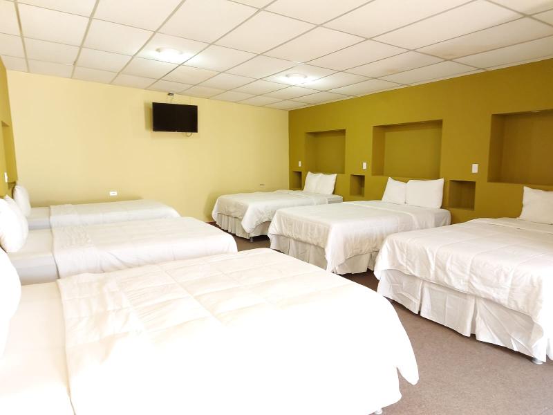 Kartagus Hotel image