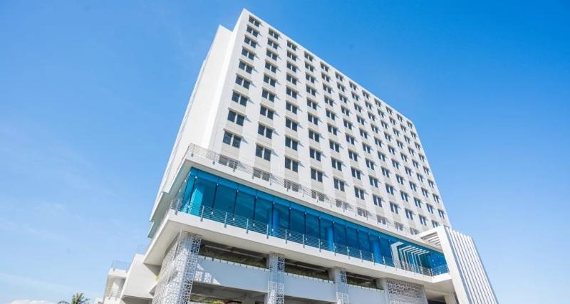 University Hotel UMY