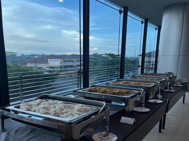 Prime UMY Hotel Convention & Dormitory image