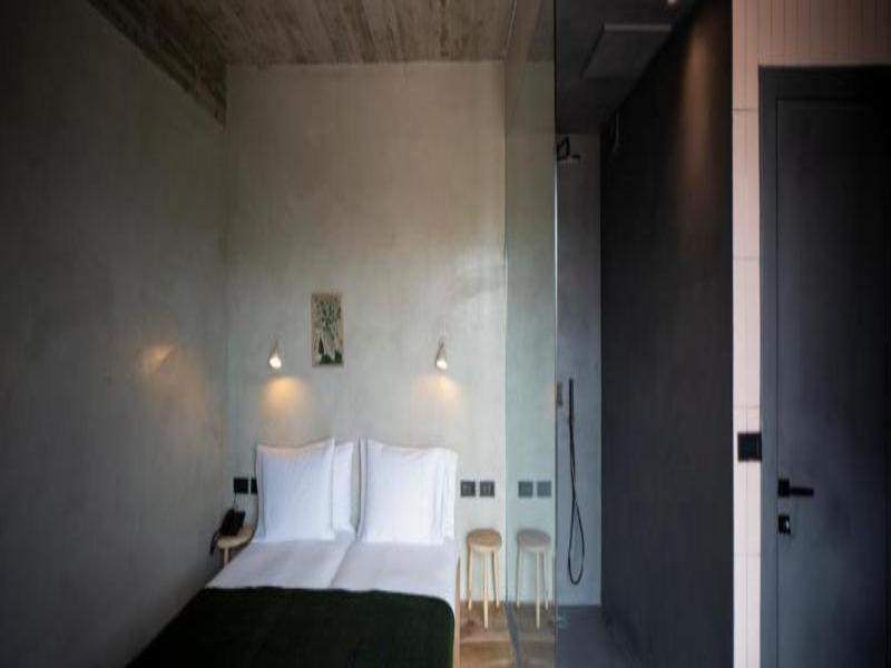 In Gallery Hotel & Spa image