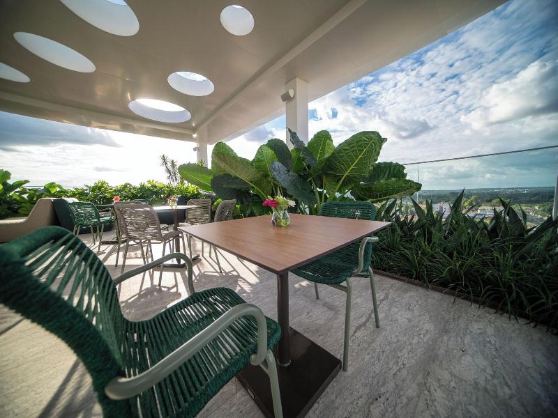 Monã Hotel image