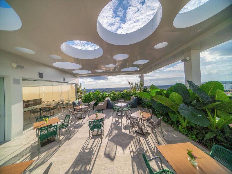Monã Hotel image