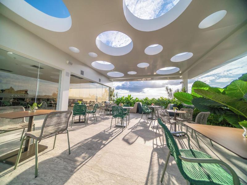 Monã Hotel image