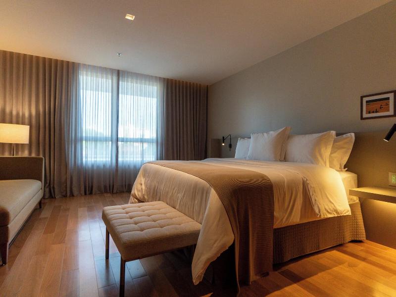 Monã Hotel image