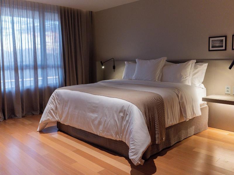 Monã Hotel image