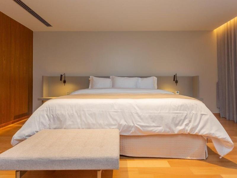 Monã Hotel image