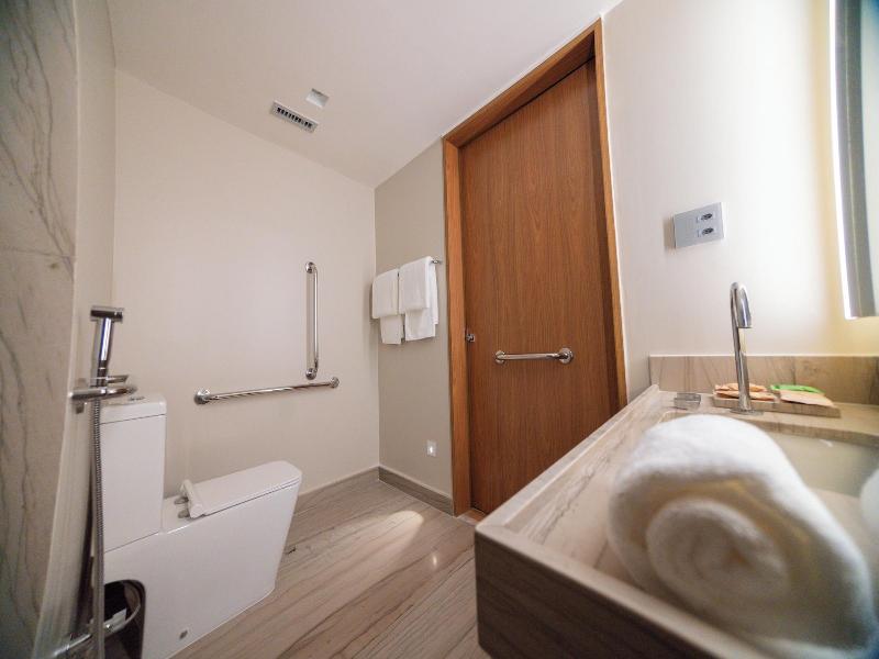 Monã Hotel image