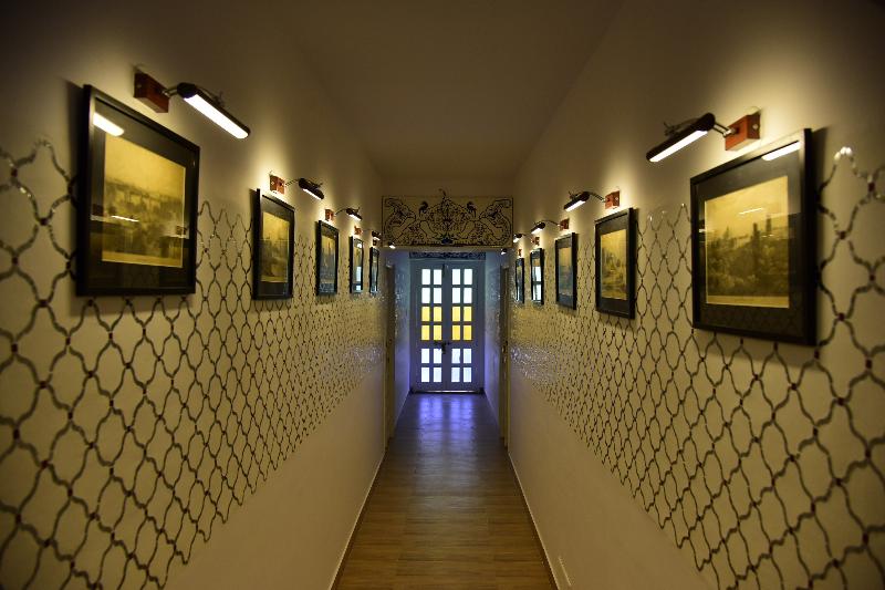 Mewarts Hotel & Restaurant image
