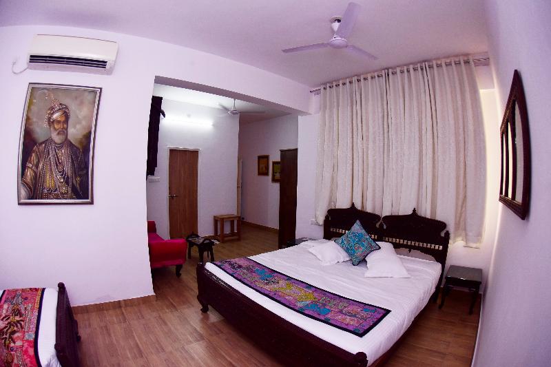 Mewarts Hotel & Restaurant image