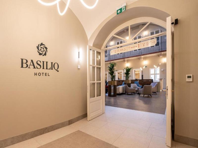 Basiliq Hotel