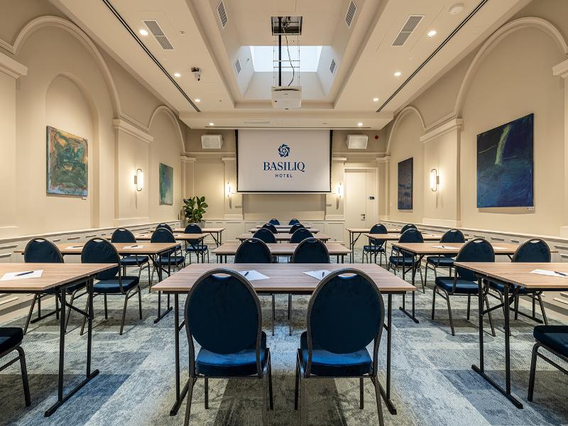 Basiliq Hotel image