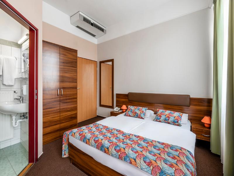 Star Hotel by Mellow Mood Hotels image
