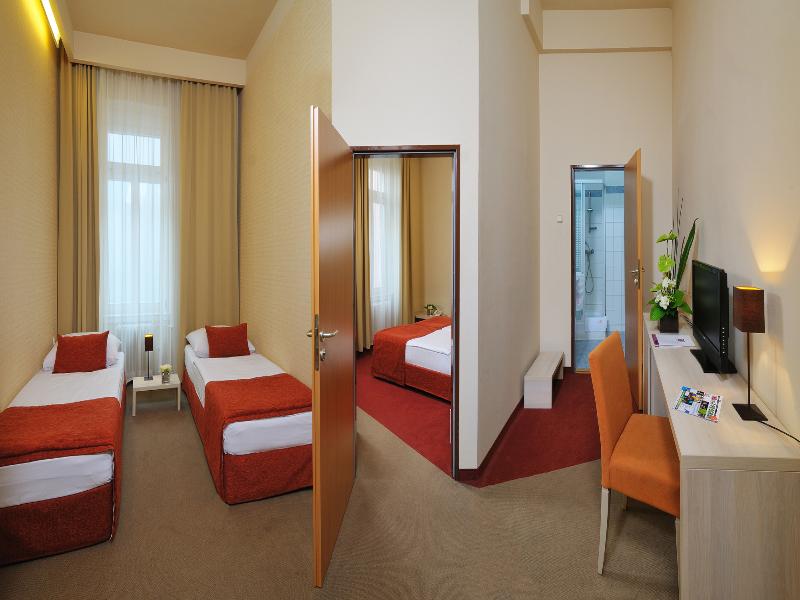 Star Hotel by Mellow Mood Hotels image