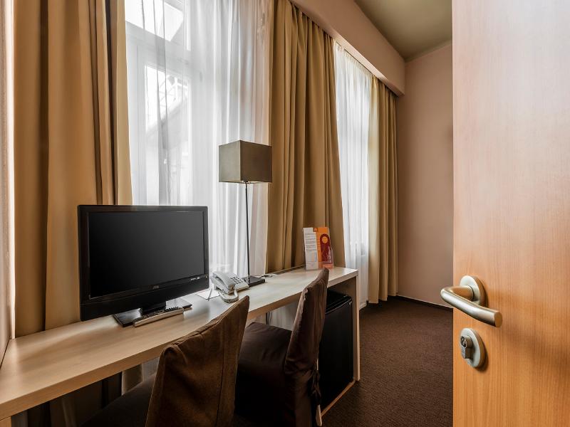 Star Hotel by Mellow Mood Hotels image