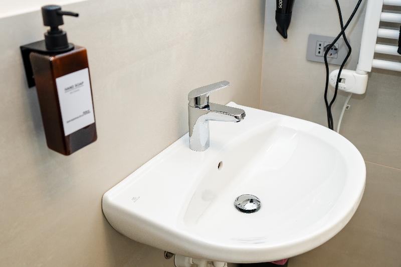 Elysium Self Check-in Rooms image
