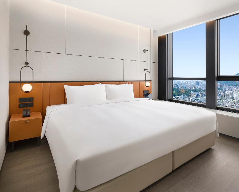 Pullman Ambassador Seoul Eastpole image