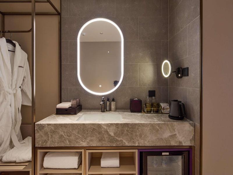 Mercure Hangzhou West Lake Fengqi Road image