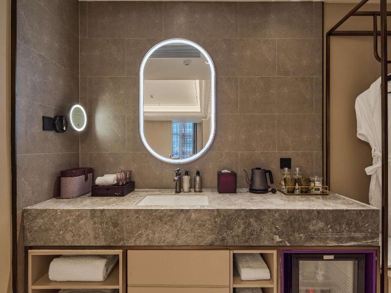 Mercure Hangzhou West Lake Fengqi Road image