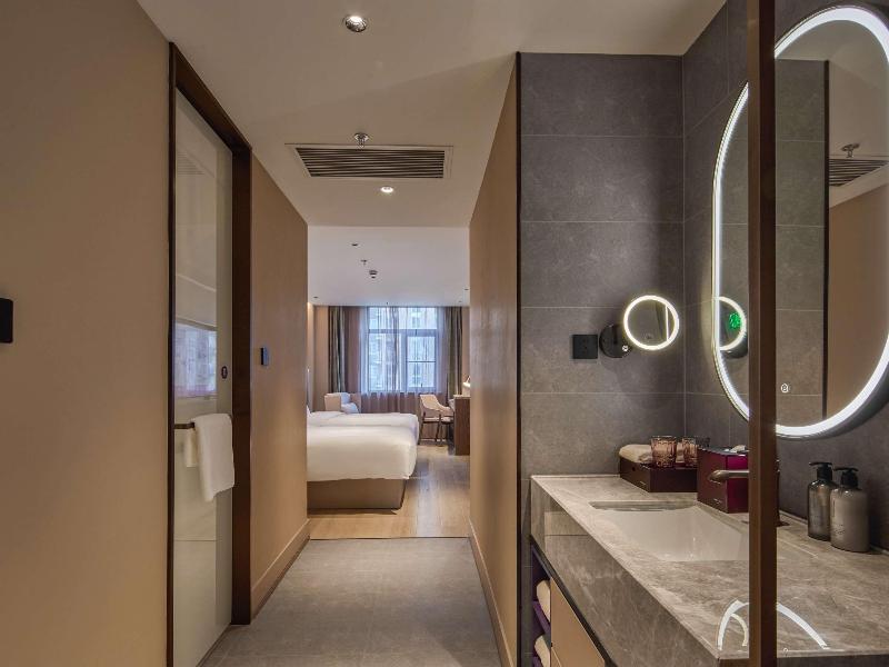 Mercure Hangzhou West Lake Fengqi Road image