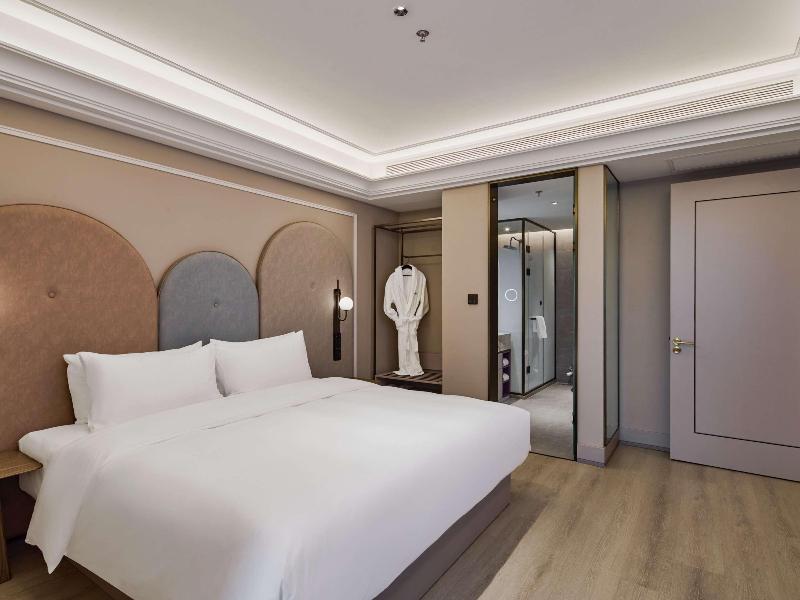 Mercure Hangzhou West Lake Fengqi Road image