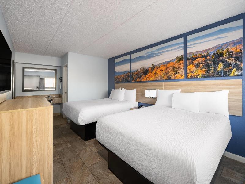 Days Inn By Wyndham Charlotte University image