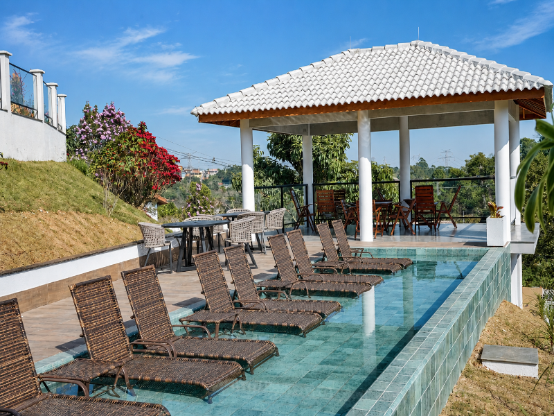 Bristol Villaggio Rosa Aruja