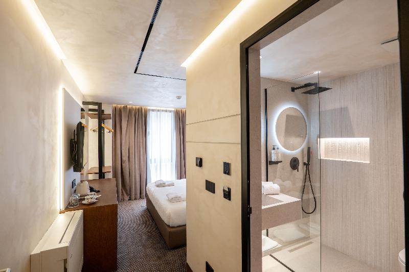 Mattis Hotel image