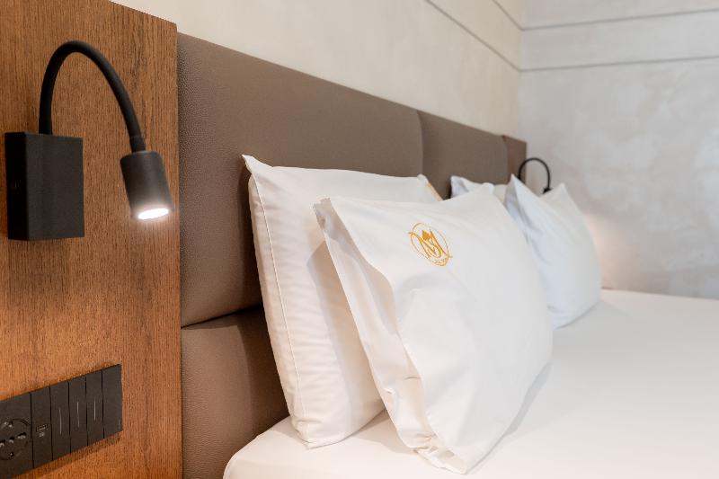 Mattis Hotel image