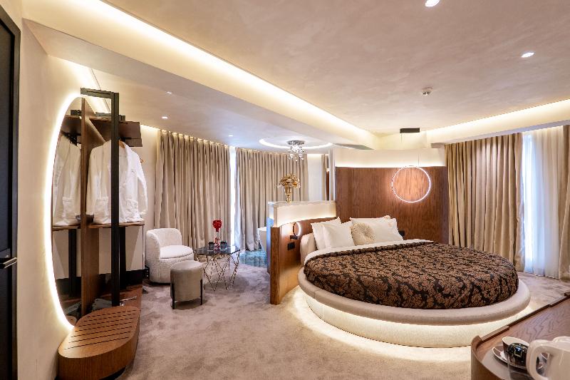 Mattis Hotel image