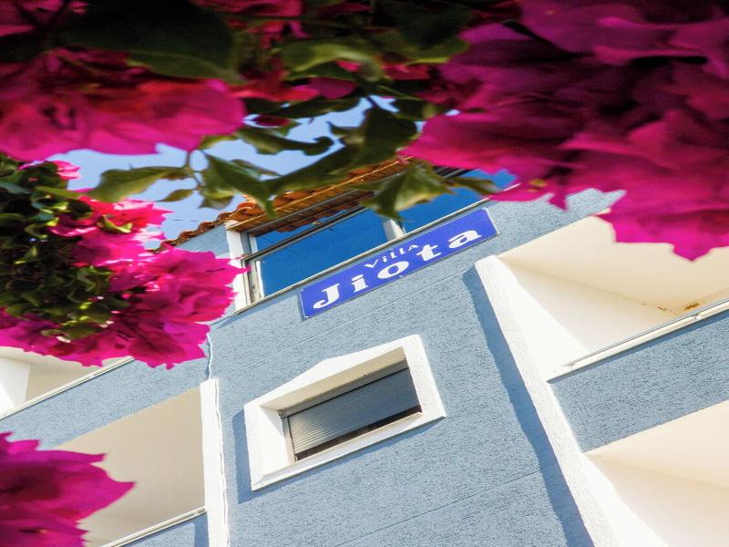 Villa Jiota