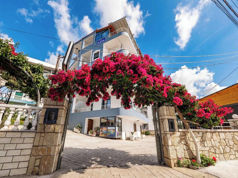 Villa Jiota image