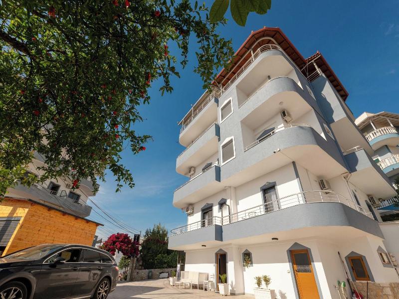 Villa Jiota image