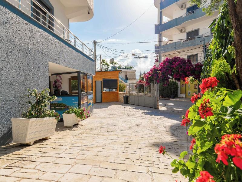 Villa Jiota image