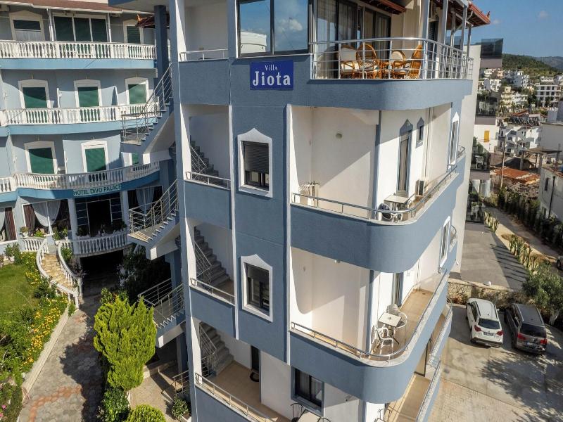 Villa Jiota image