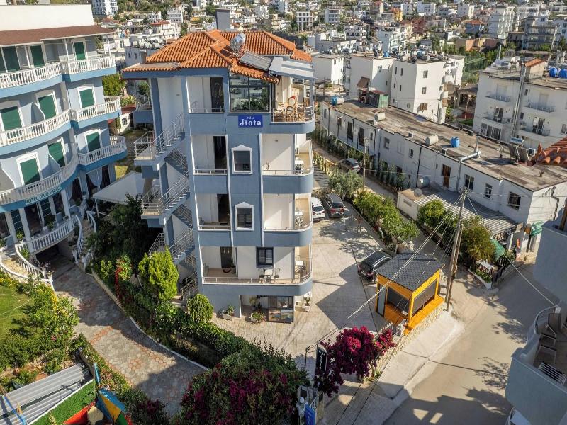 Villa Jiota image