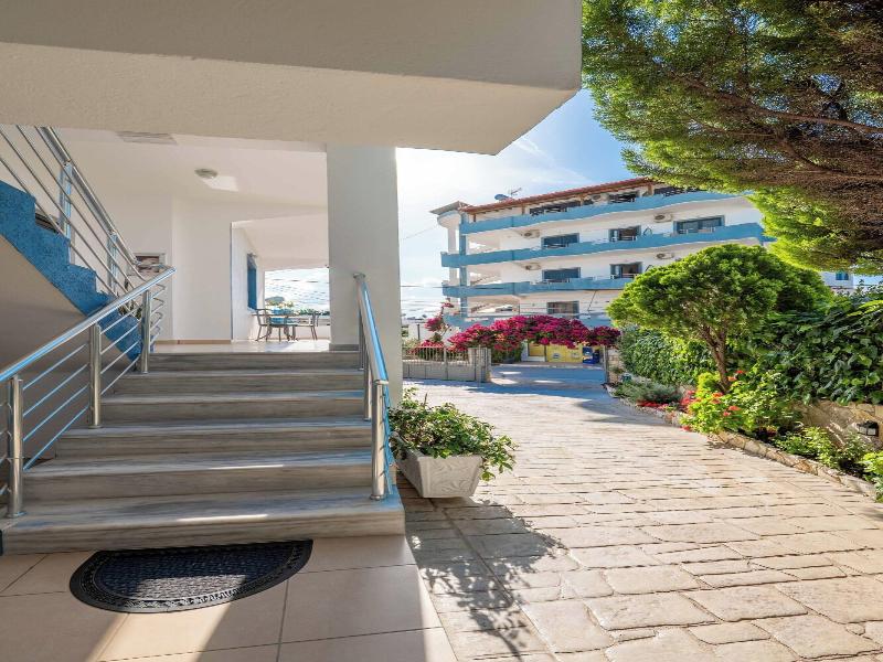 Villa Jiota image