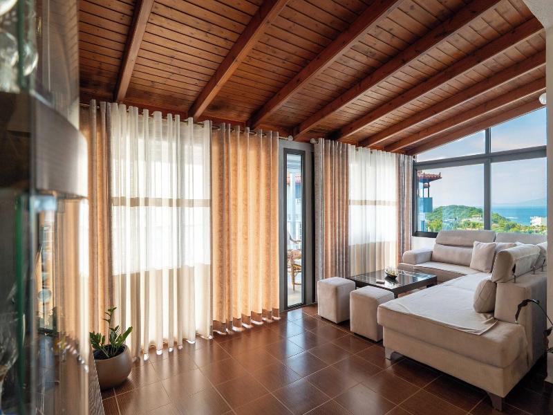 Villa Jiota image