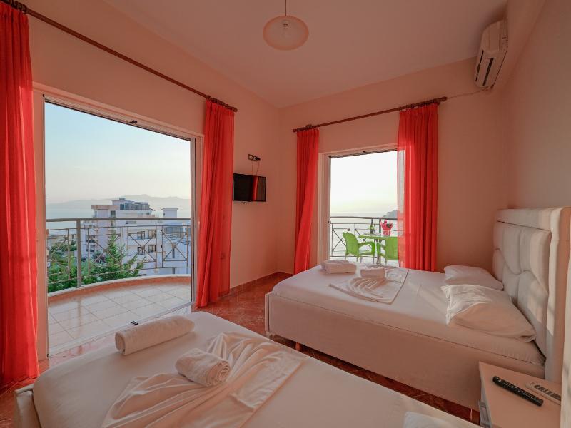 Unico Aparthotel image