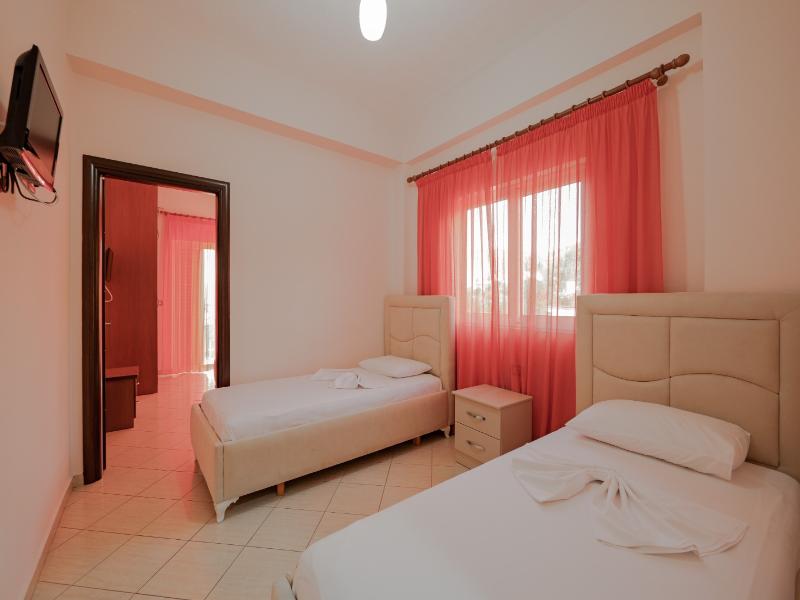 Unico Aparthotel image