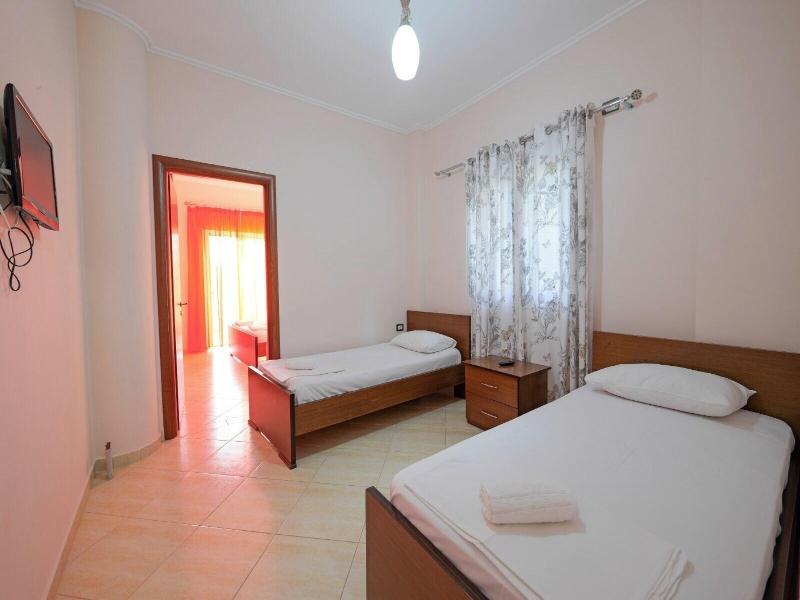 Unico Aparthotel image