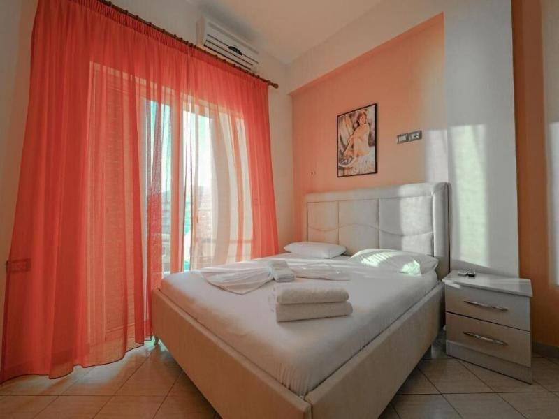 Unico Aparthotel image