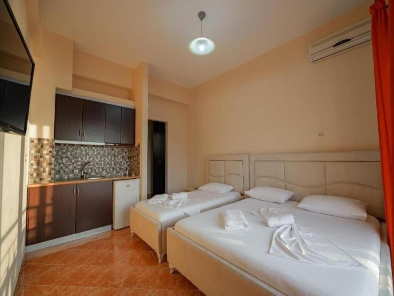 Unico Aparthotel image