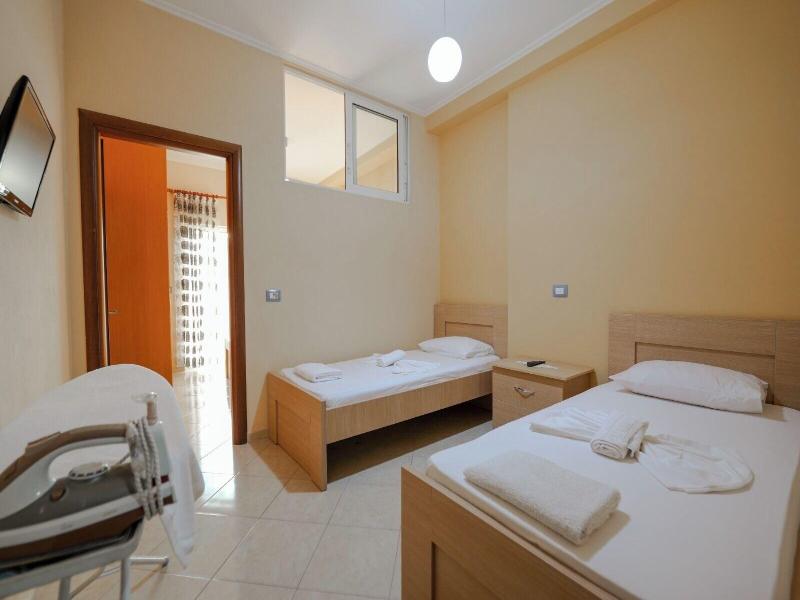 Unico Aparthotel image