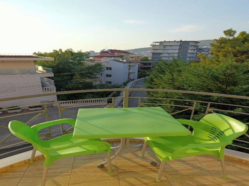 Unico Aparthotel image